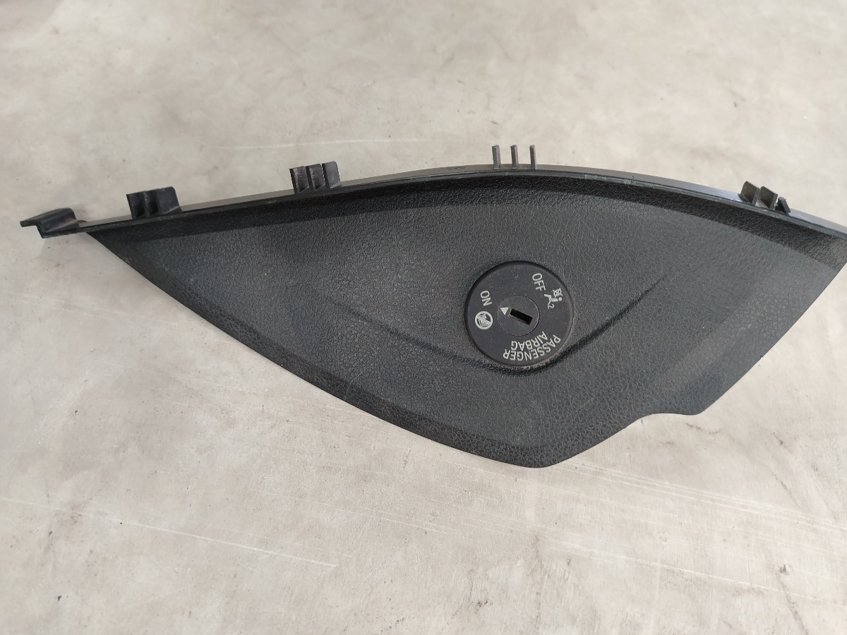 2017 BMW 320I F30 AIRBAG SWITCH WITH DASH TRIM