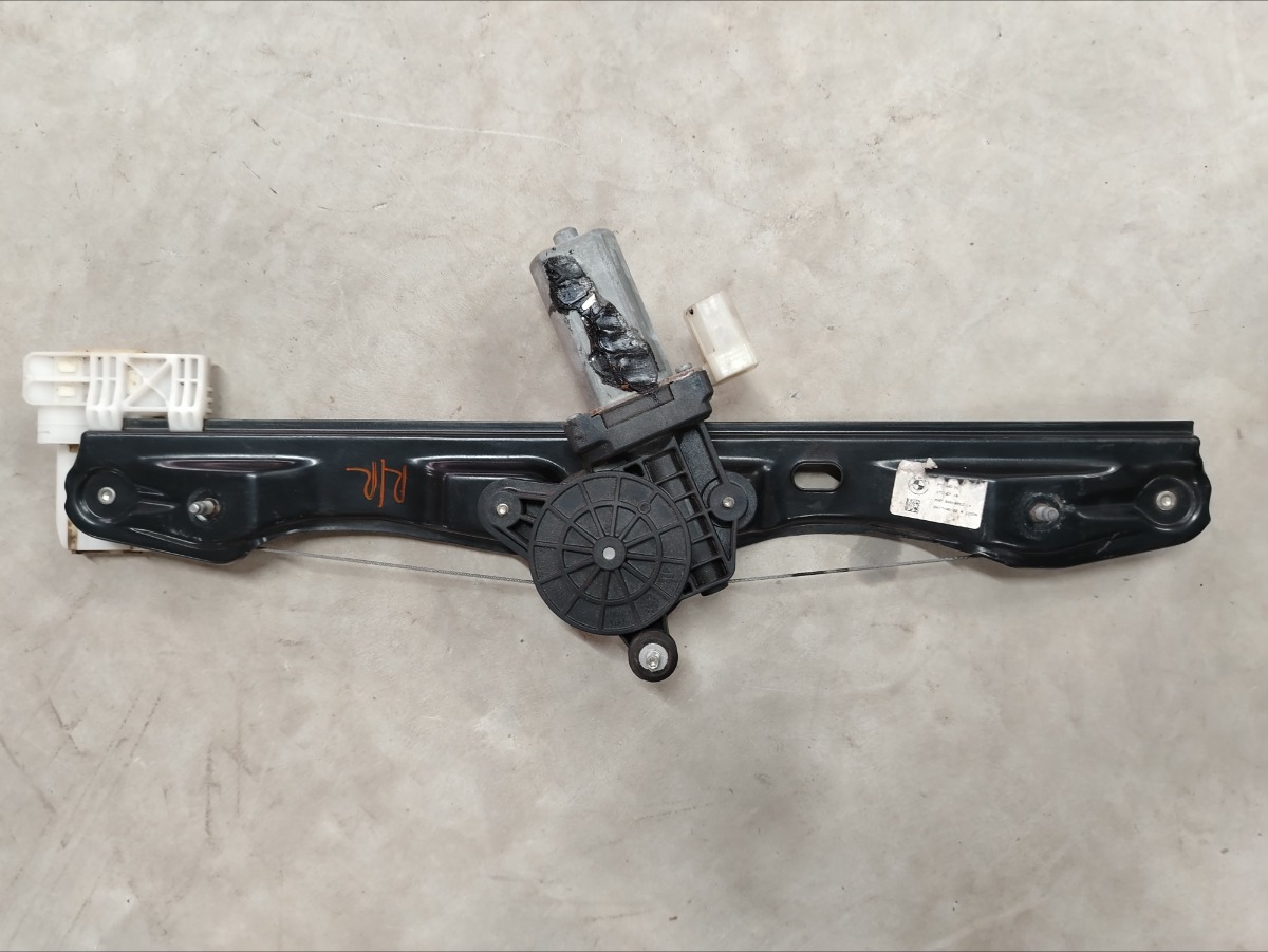 2017 BMW 320 F30 WINDOW REGULATOR R/R