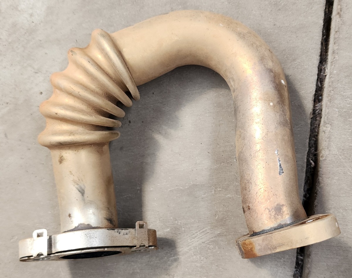 POLO CWX EGR COOLER PIPE