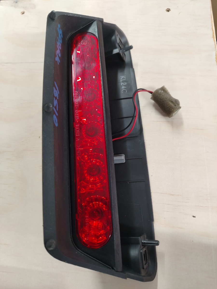 CHEVROLET SPARK UPPER REAR BRAKE LIGHT