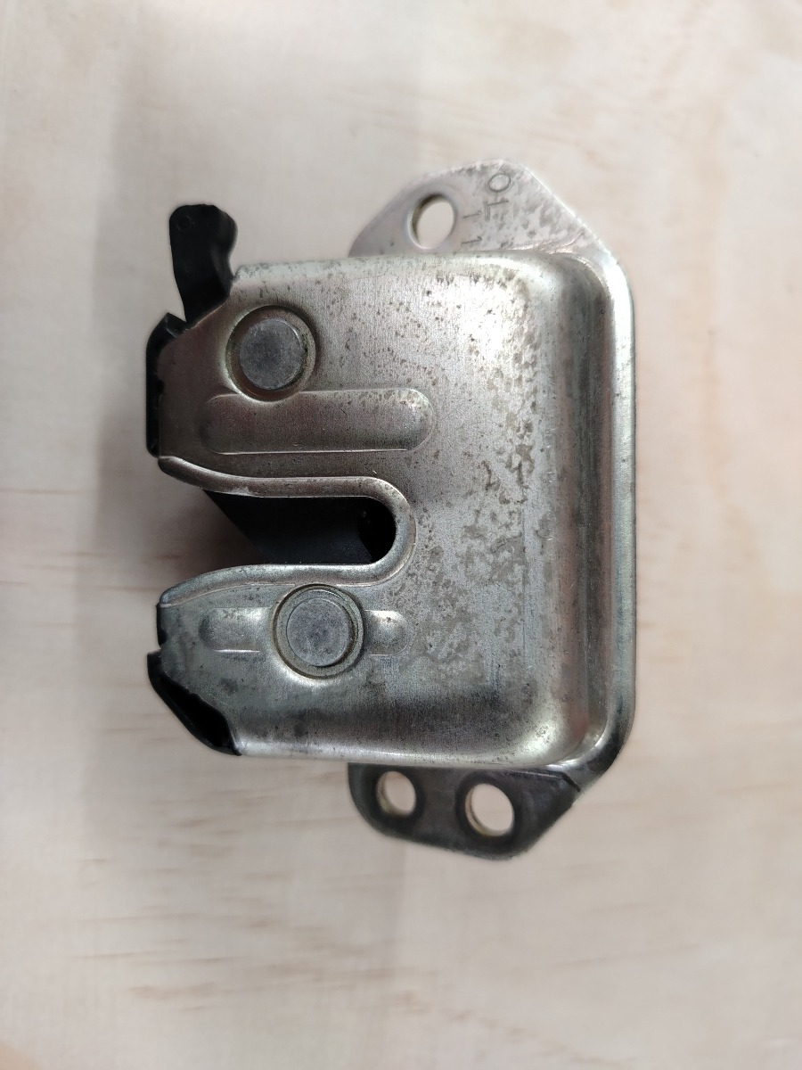 2011 CHEV SPARK 1.2LS BOOT LOCK