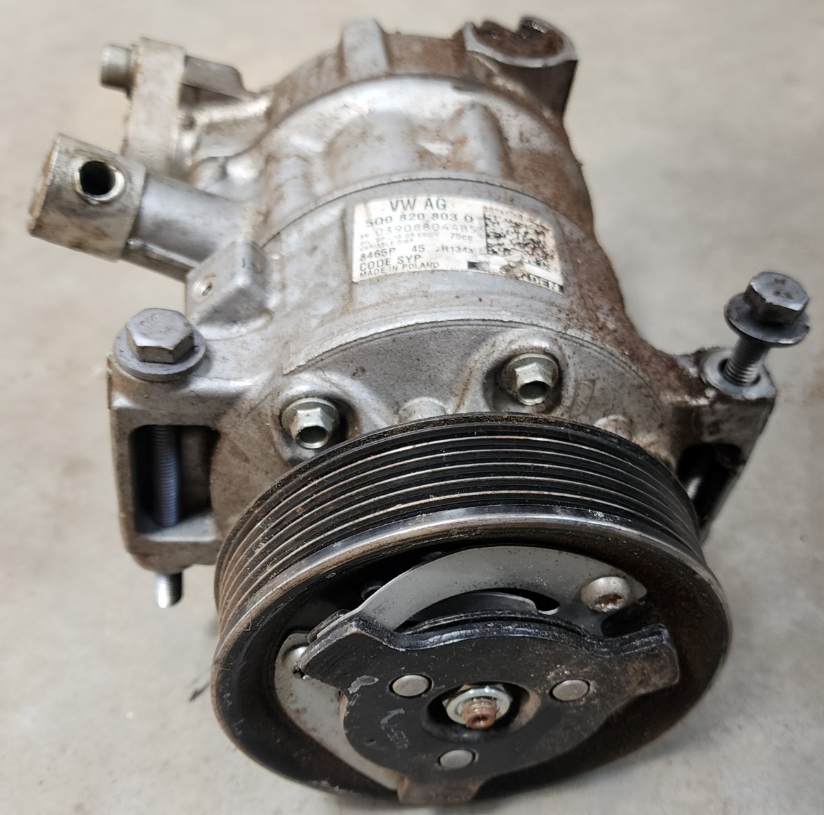 POLO DXT 1.0TSI AIRCON PUMP