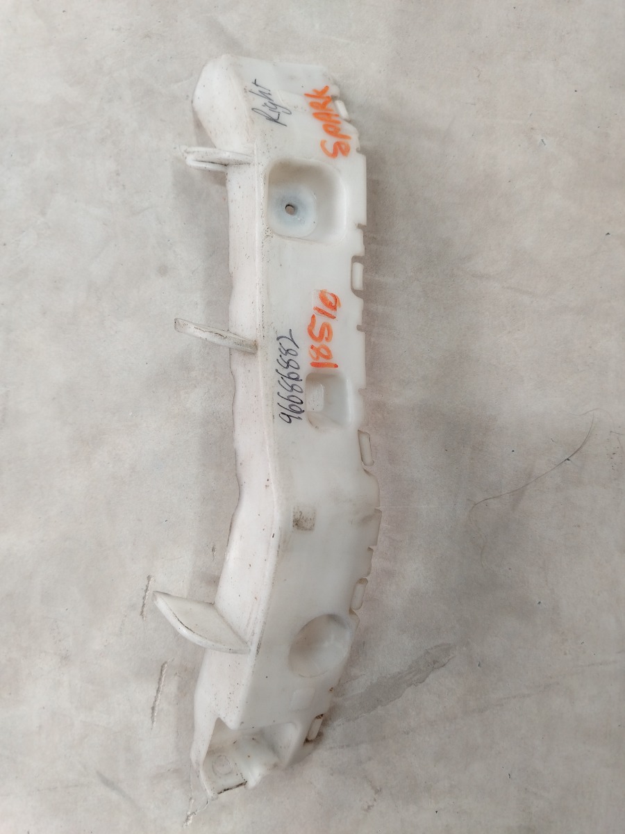 2011 CHEV SPARK 1.2 LS BUMPER SLIDE R/R
