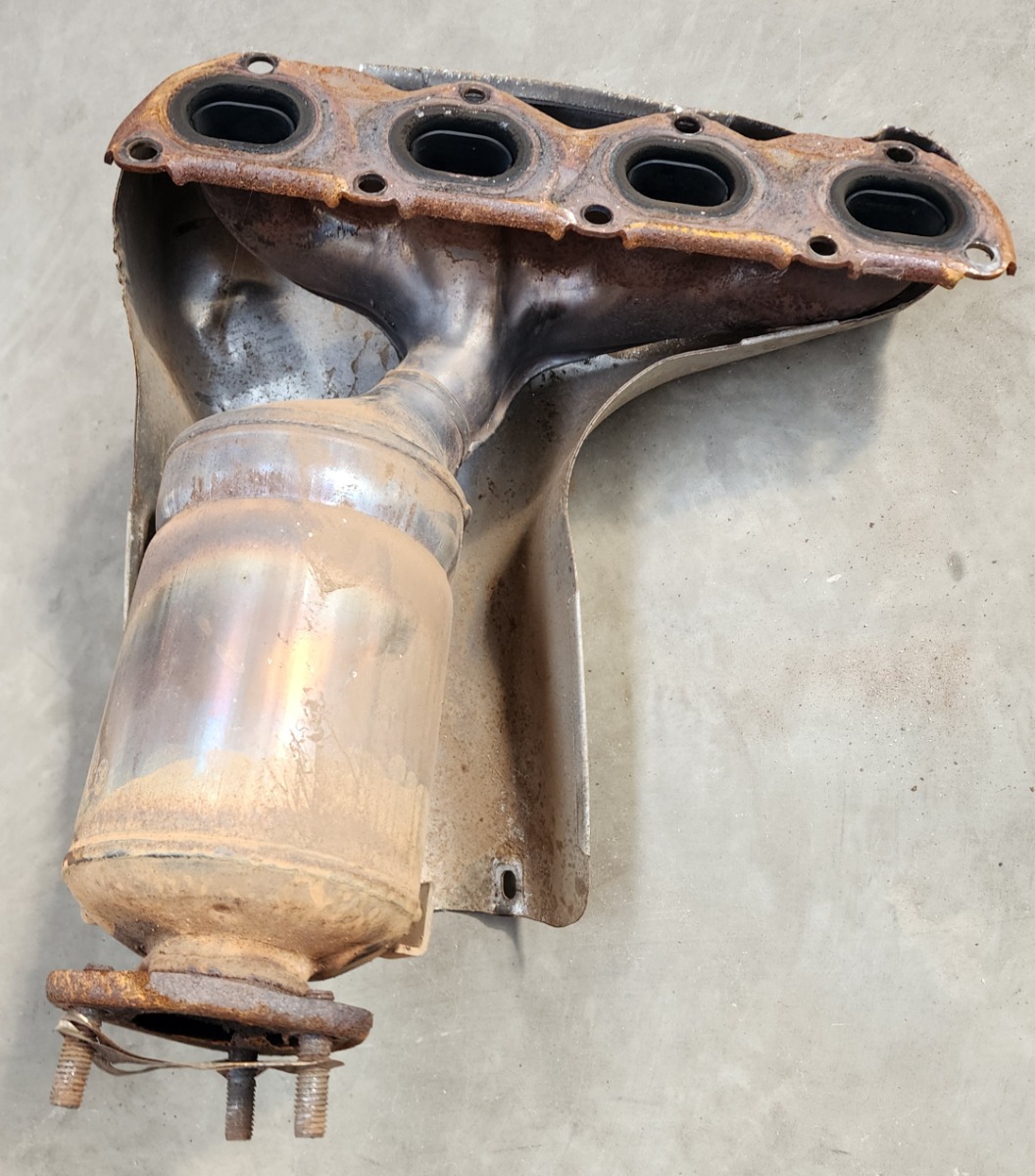 POLO CLP EXHAUST MANIFOLD