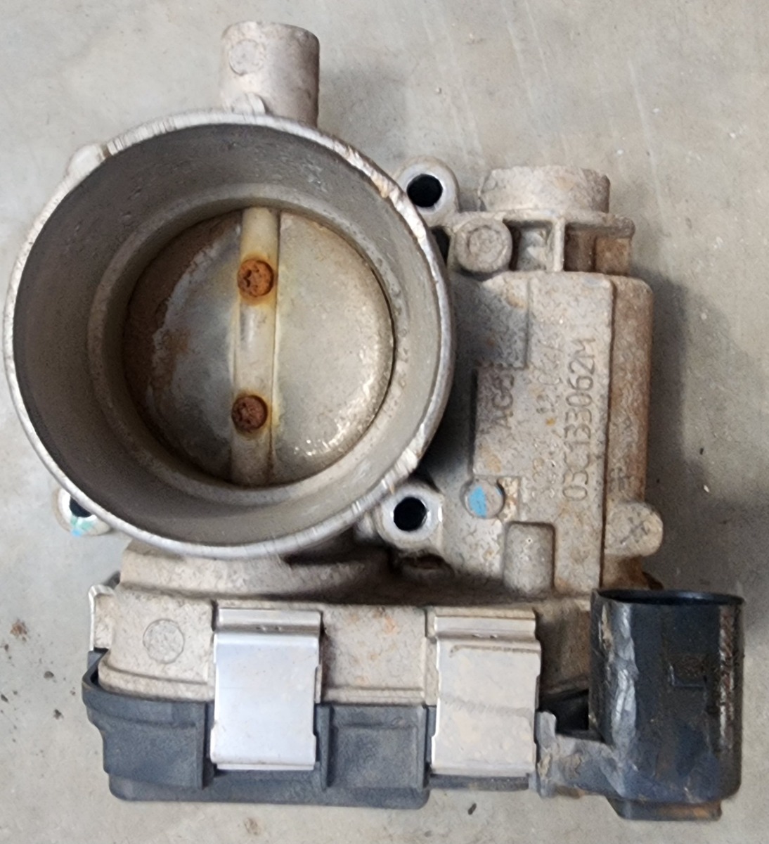 POLO CLP THROTTLE BODY