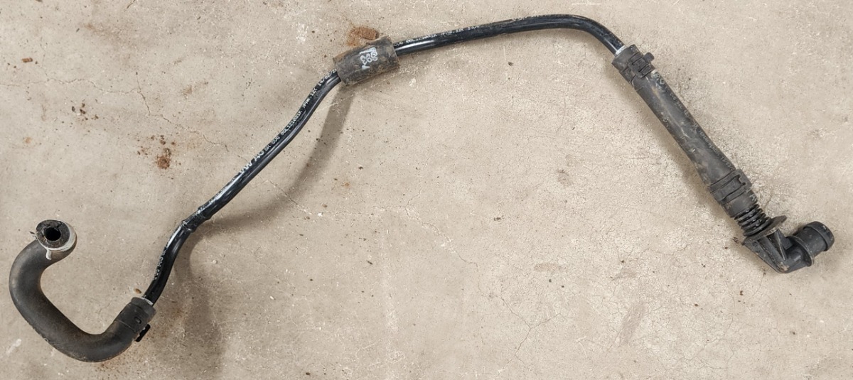 A4 DEM COOLANT BREATHER PIPE