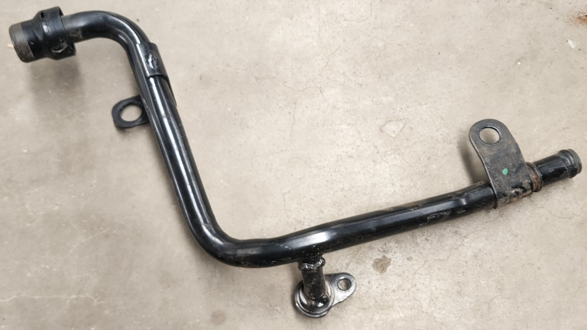 A4 DEM COOLANT PIPE