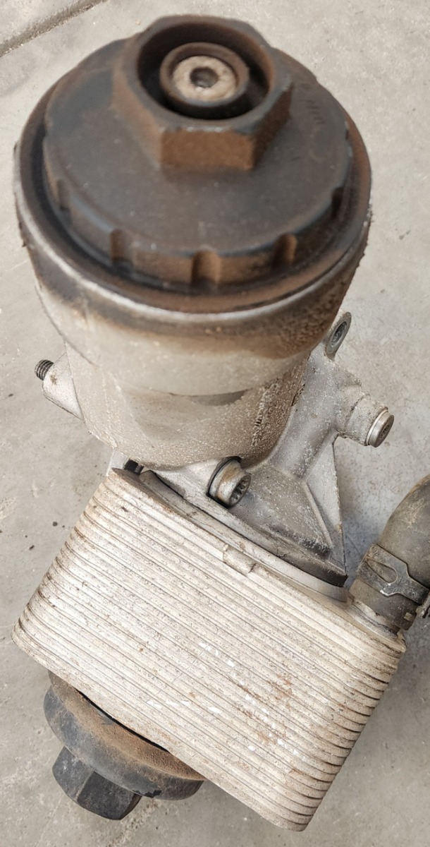 TT BUB 3.2 OIL COOLER/OIL FILTER HOUSING