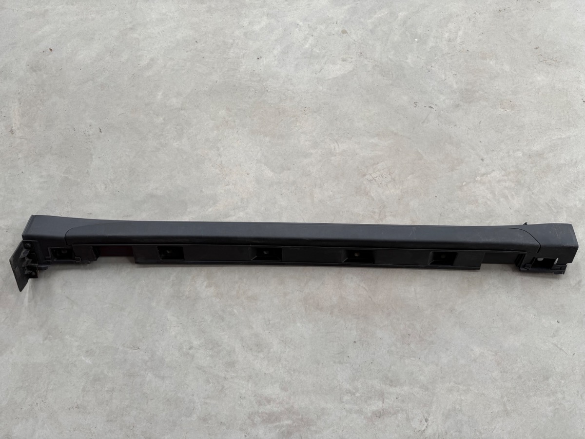 STARLET CROSS SIDE SKIRT RIGHT