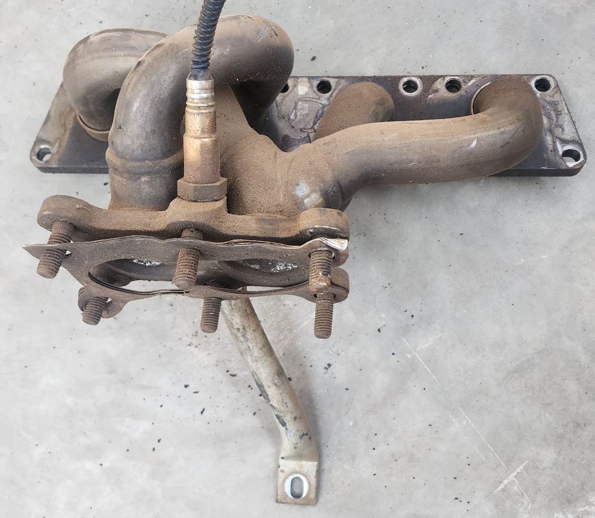 A3 APG EXHAUST MANIFOLD