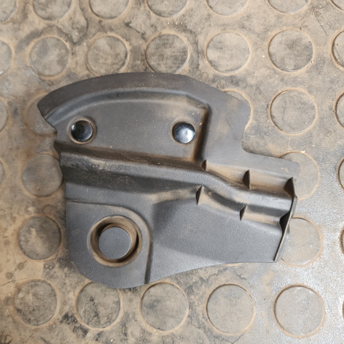 C-HR LEFT TRUNK CLOSING COVER