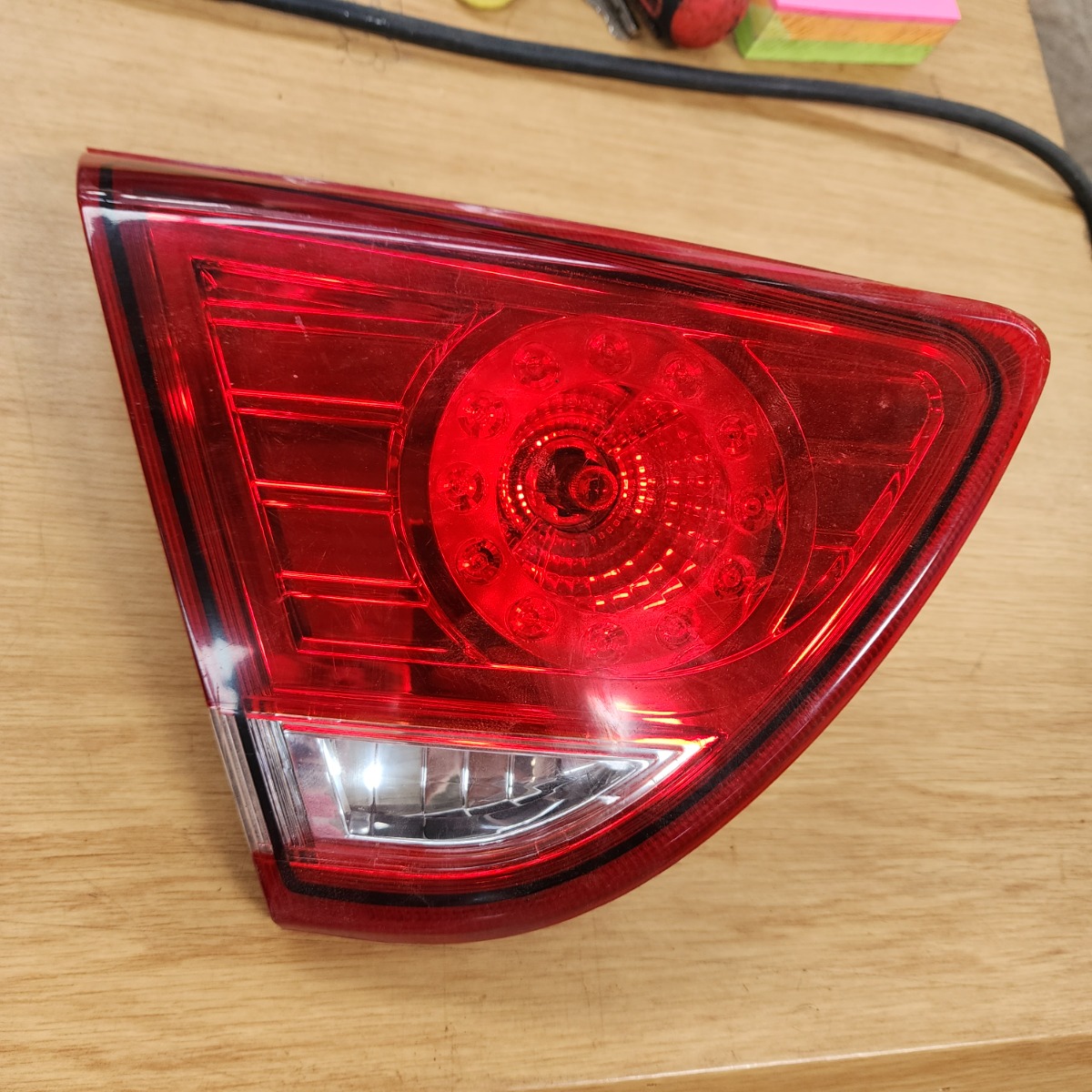 H1 LEFT INNER TAILLIGHT