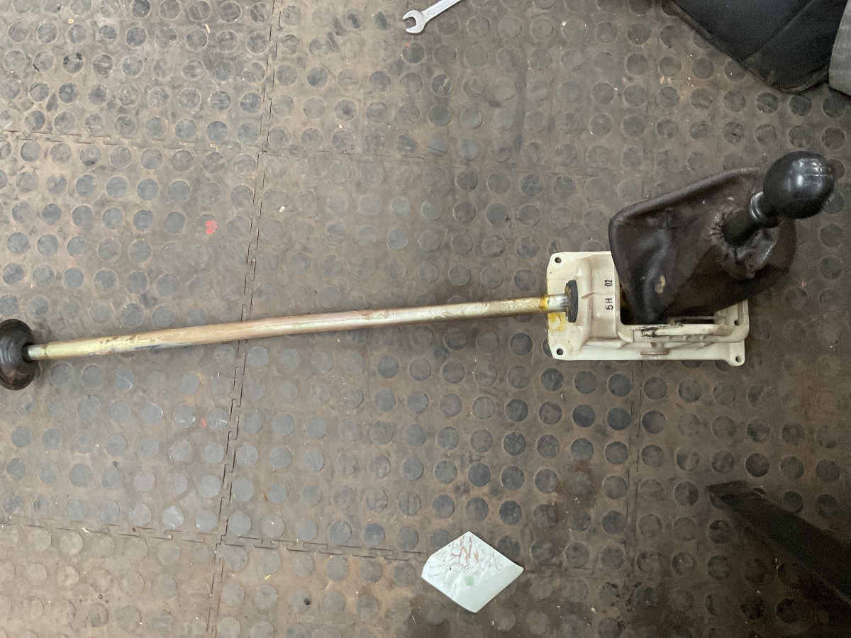 AVEO GEAR LEVER