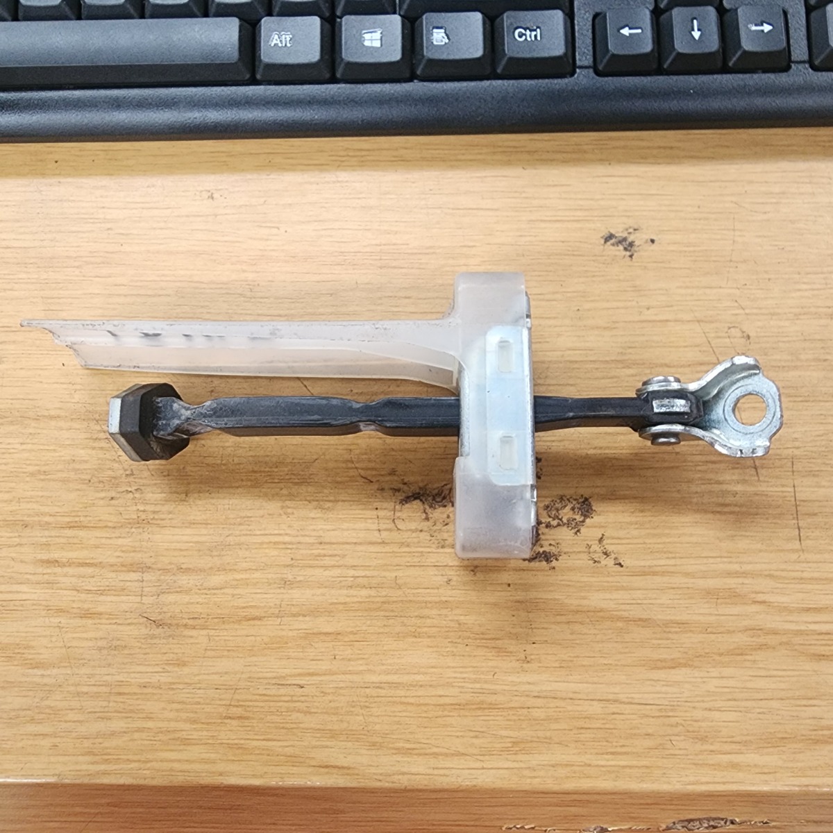 C-HR RIGHT REAR DOOR CHECK STRAP
