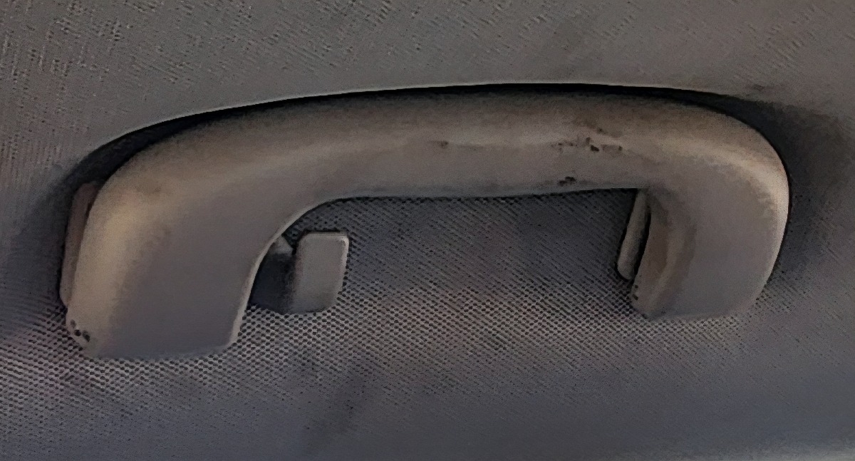 ORLANDO RIGHT REAR GRAB HANDLE