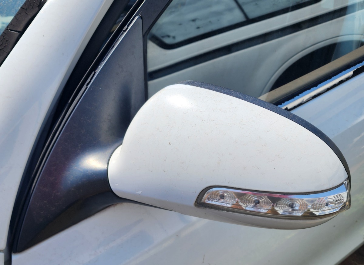 I30 LEFT DOOR MIRROR
