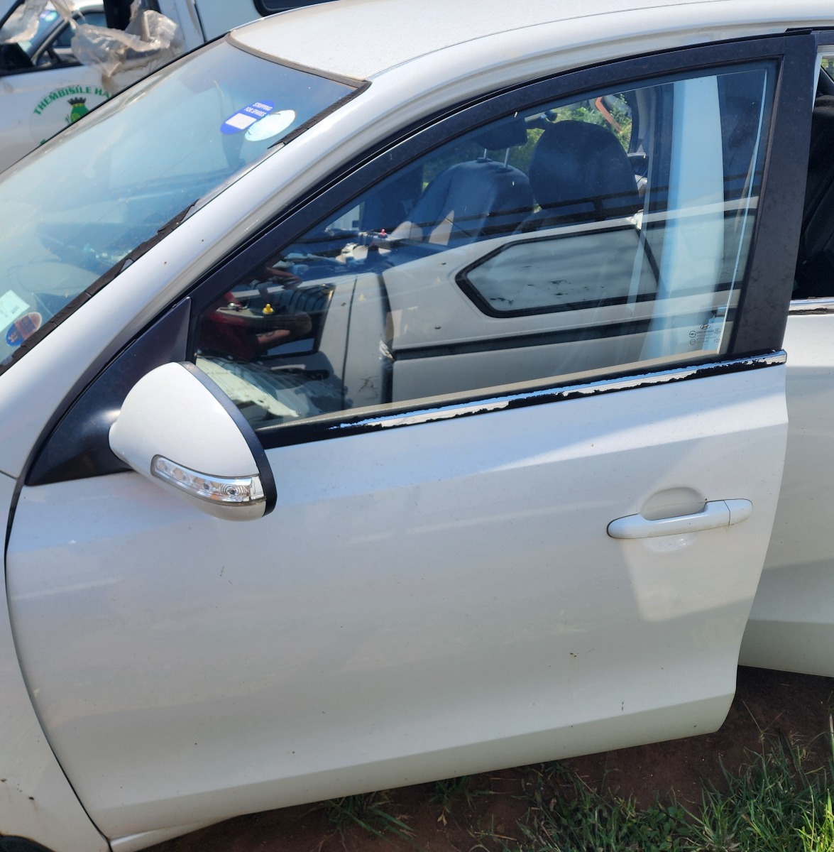 I30 LEFT FRONT DOOR (SHELL)