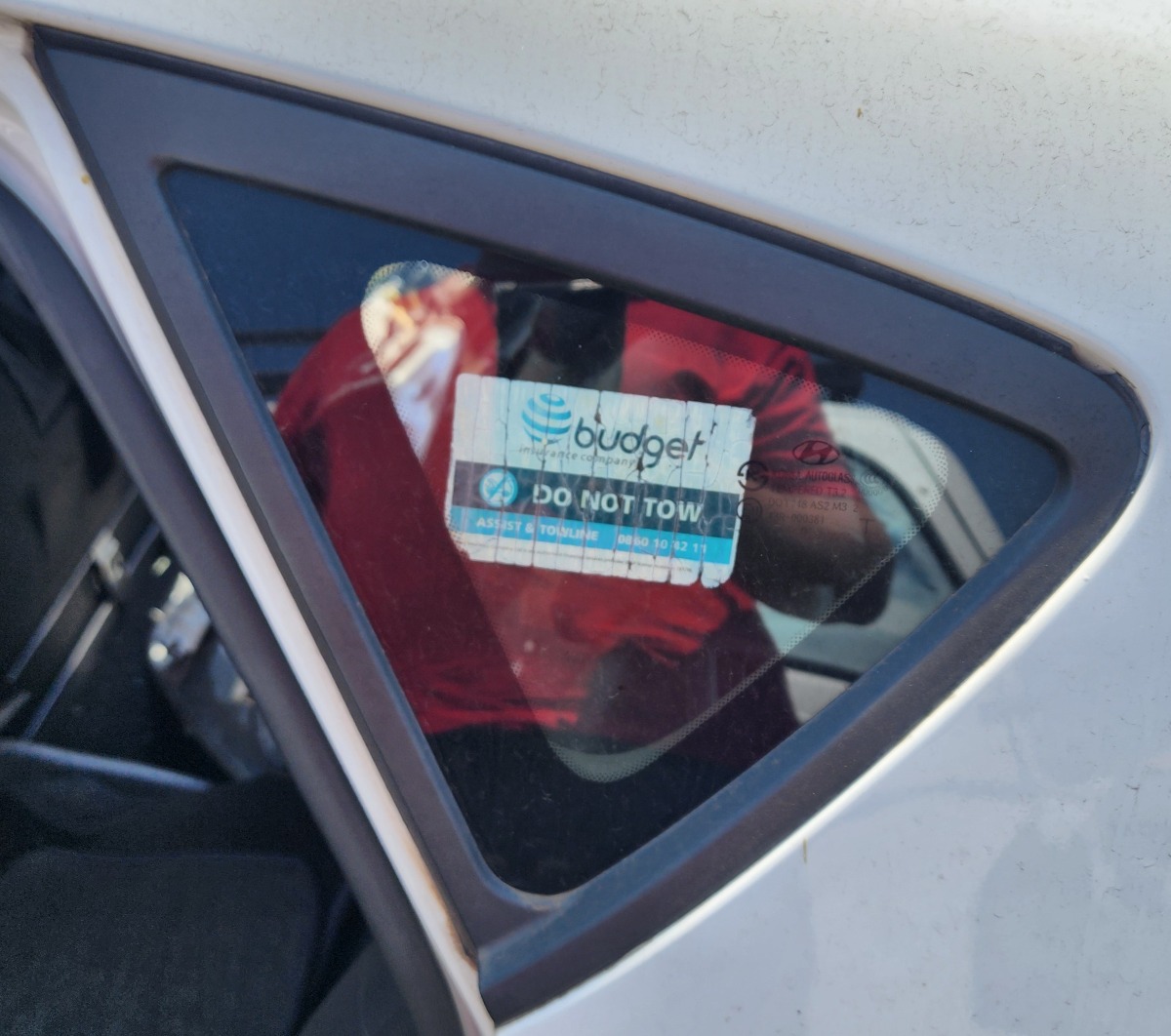 I30 LEFT REAR QUARTER VENT