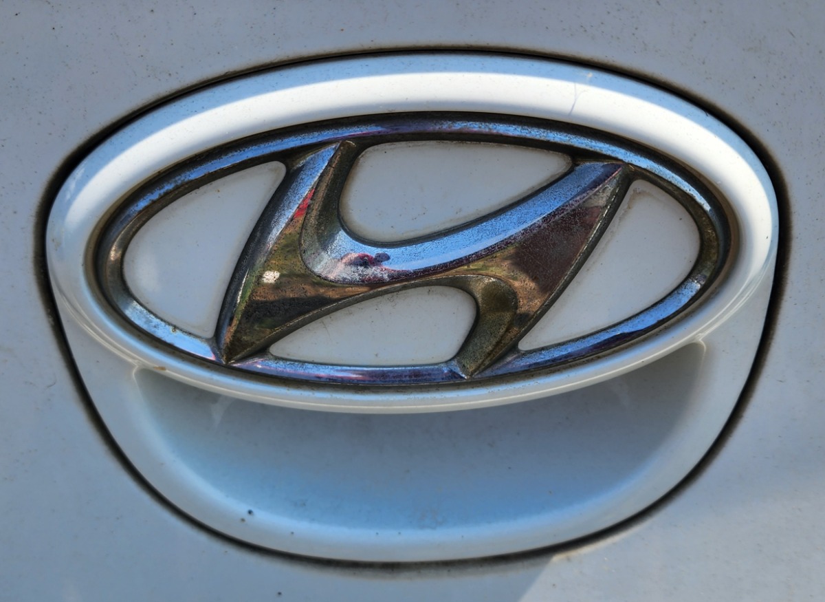 I30 BOOT HANDLE