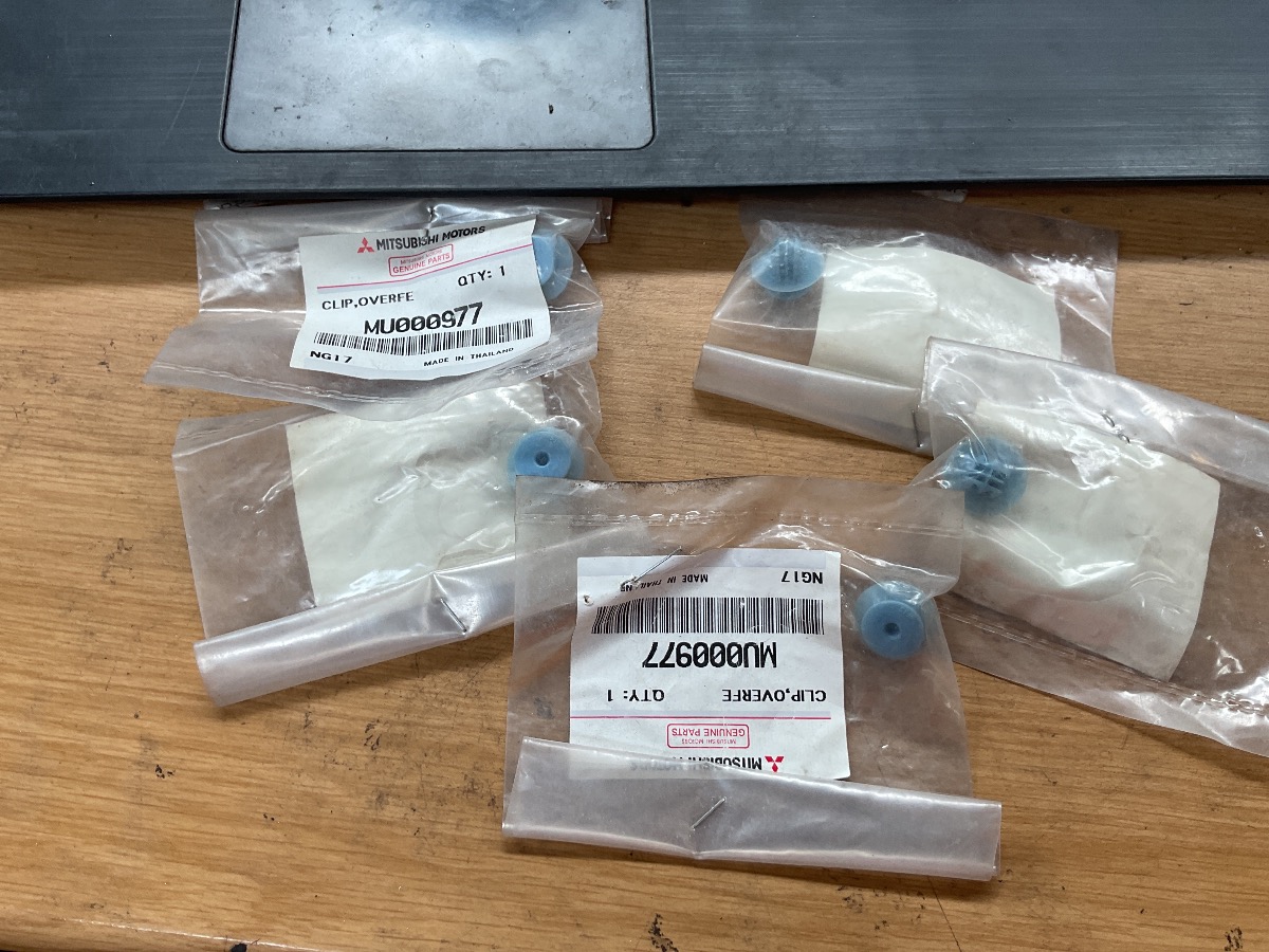 PAJERO WHEEL ARGE CLIP