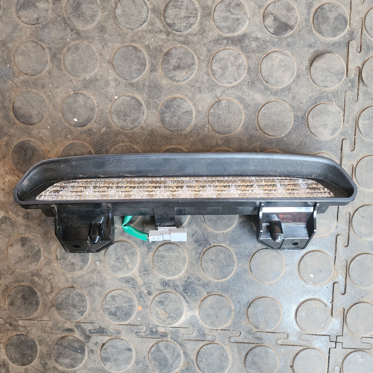 ORLANDO 3RD BRAKE LIGHT