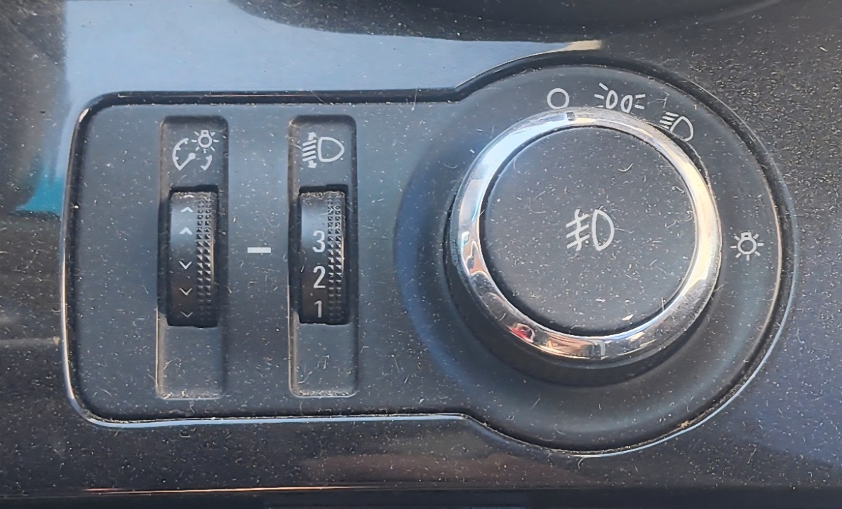 ORLANDO HEADLIGHT SWITCH