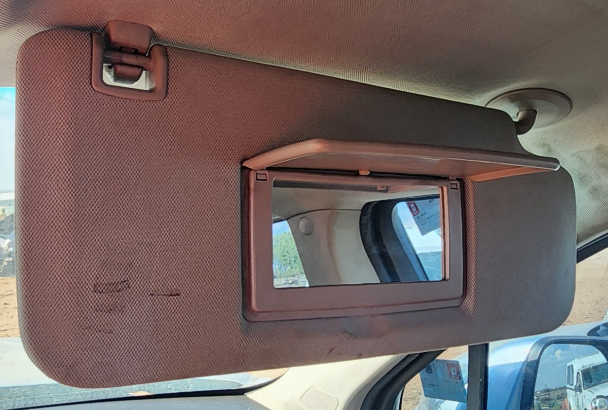 ORLANDO RIGHT SUNVISOR