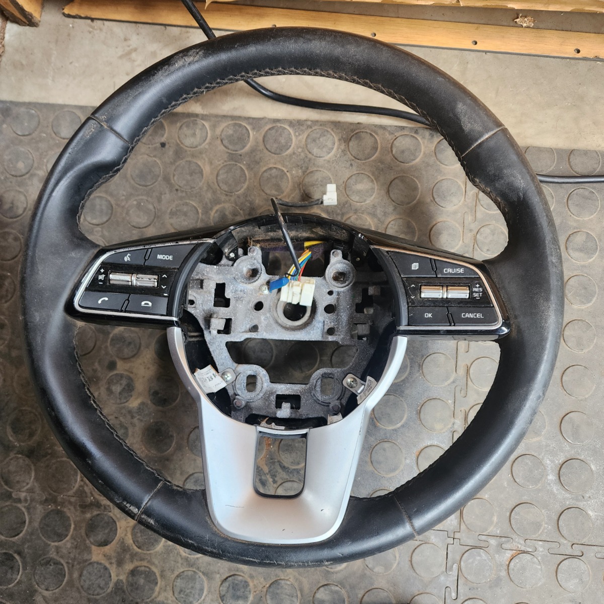 SPORTAGE STEERING WHEEL