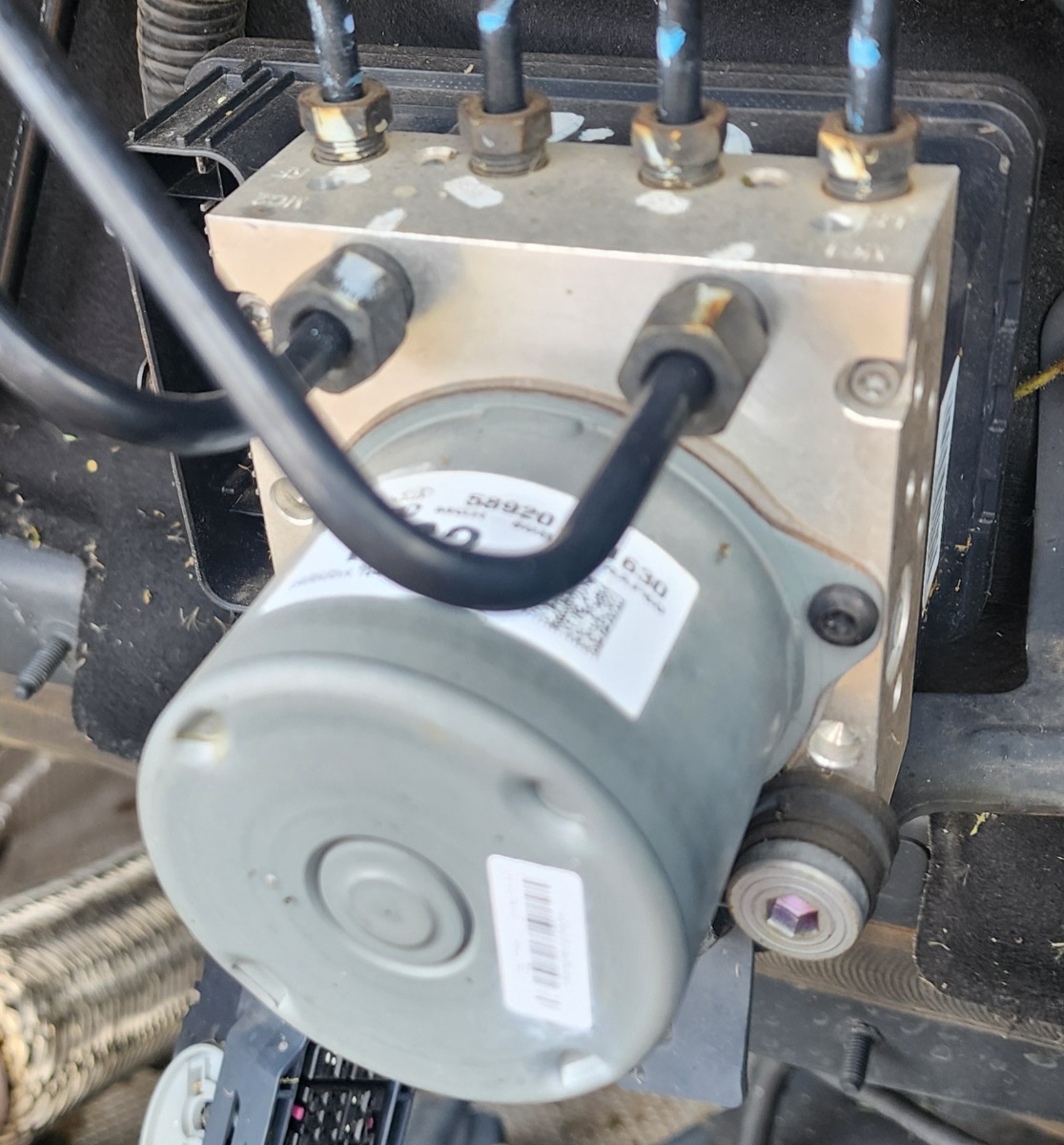 SPORTAGE ABS PUMP