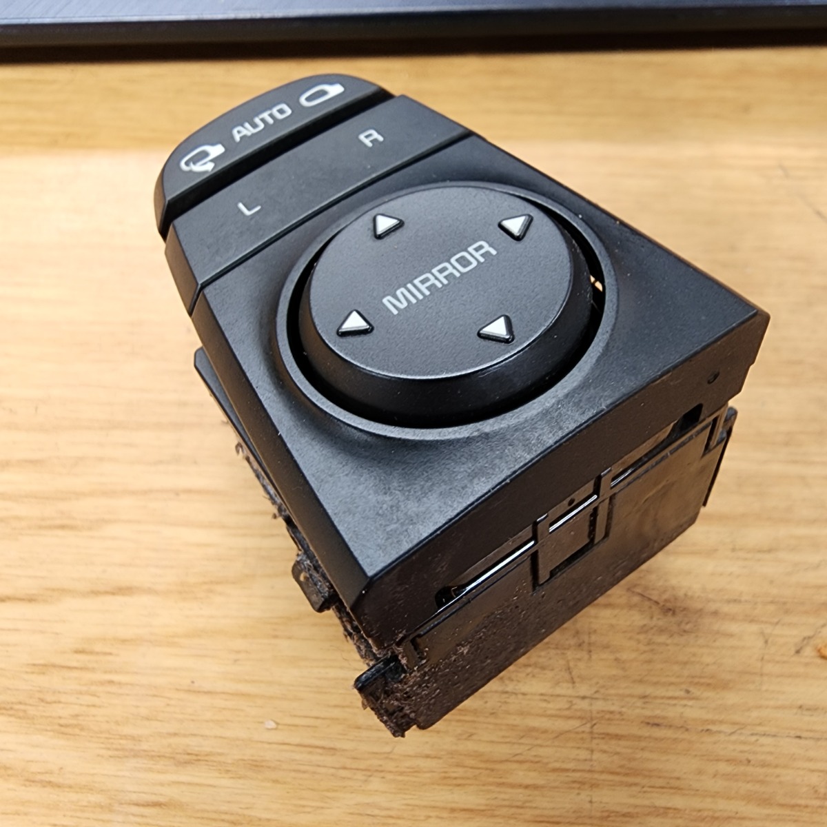 SPORTAGE MIRROR SWITCH