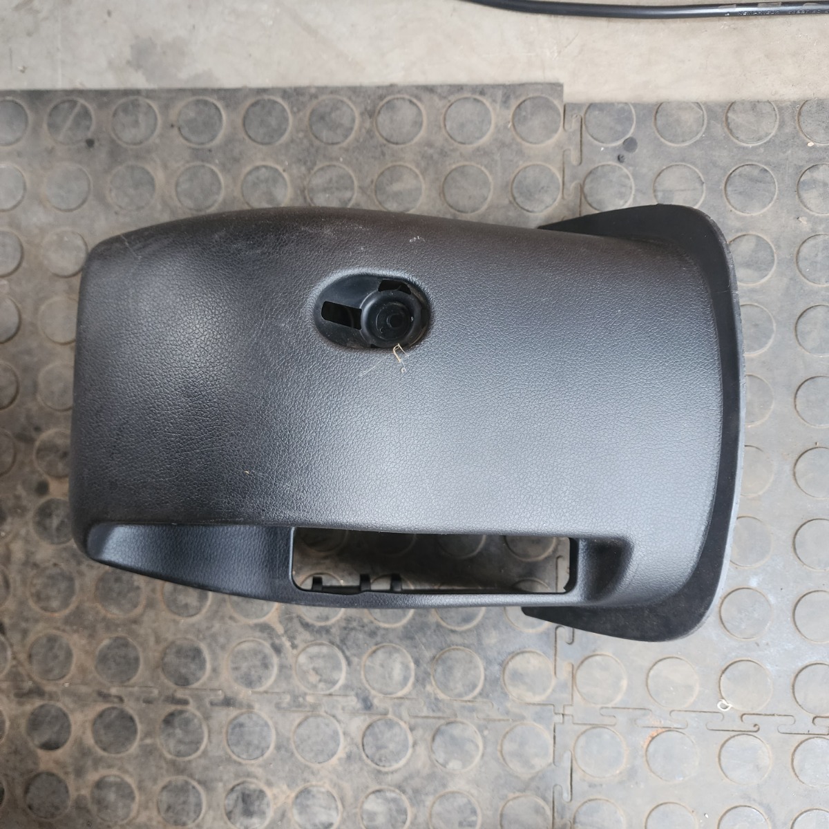 SPORTAGE LOWER STEERING COVER