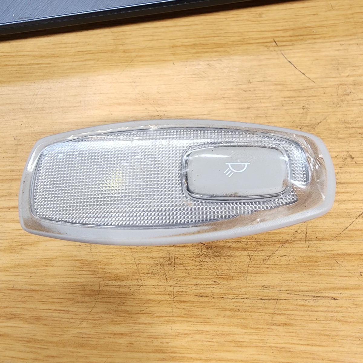 SPORTAGE LEFT READING LIGHT