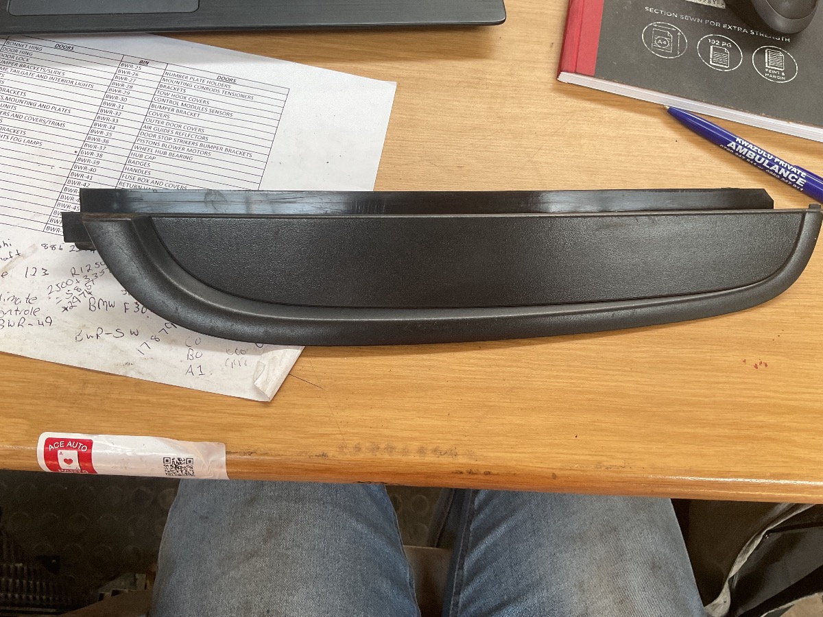 RANGER LEFT REAR DOOR BLACKOUT REAR