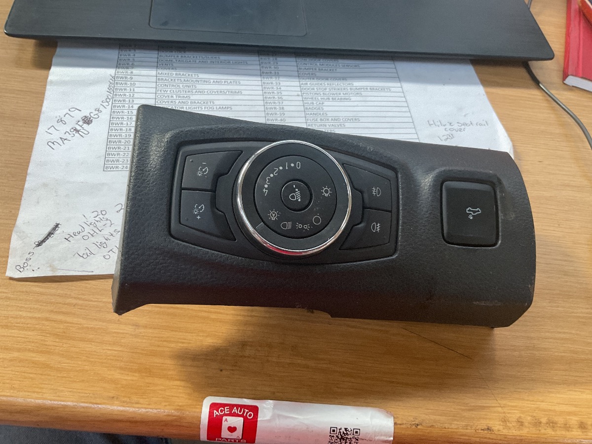 RANGER HEADLIGHT CONTROLE PANEL