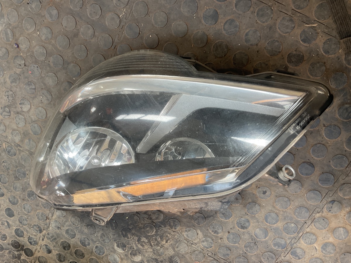 VIVO FRONT LEFT HEAD LIGHT
