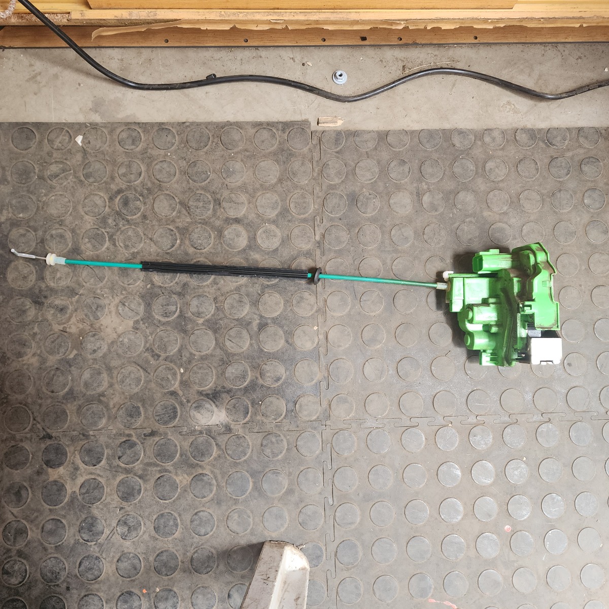 GIULIETTA LEFT FRONT DOOR LOCK