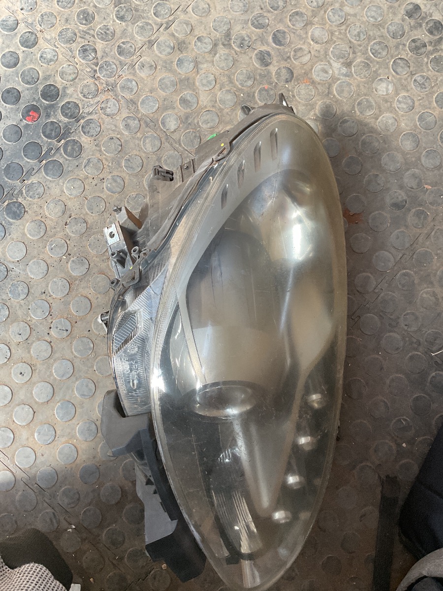 GUILETTA FRONT LEFT HEAD LIGHT