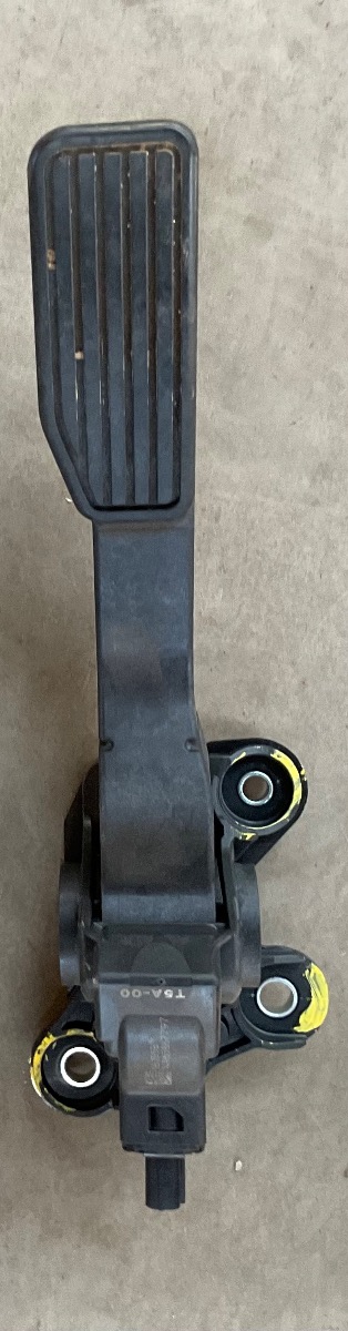 IGNIS ACCELERATOR PEDAL
