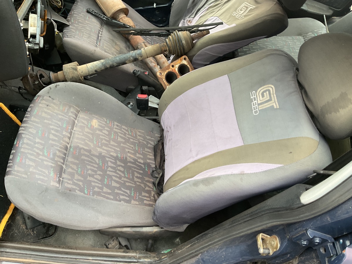 POLO PLAYA LEFT SEAT FRONT