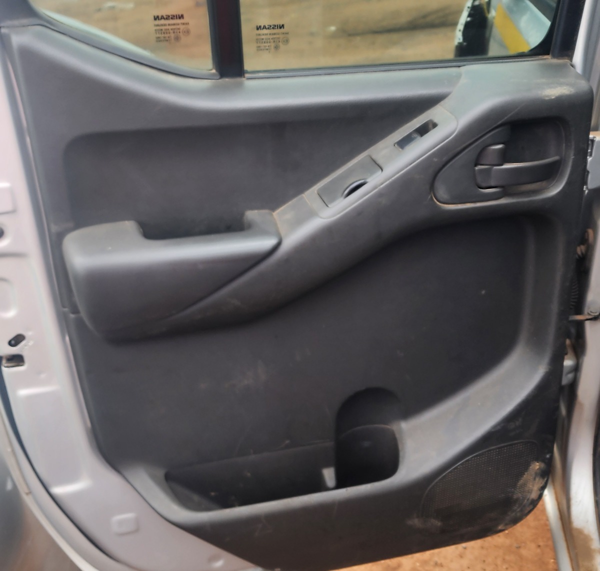 NAVARA LEFT REAR DOOR PANEL