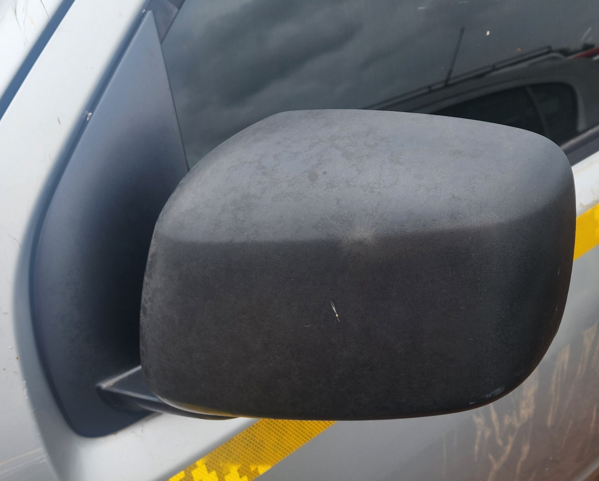 NAVARA LEFT DOOR MIRROR