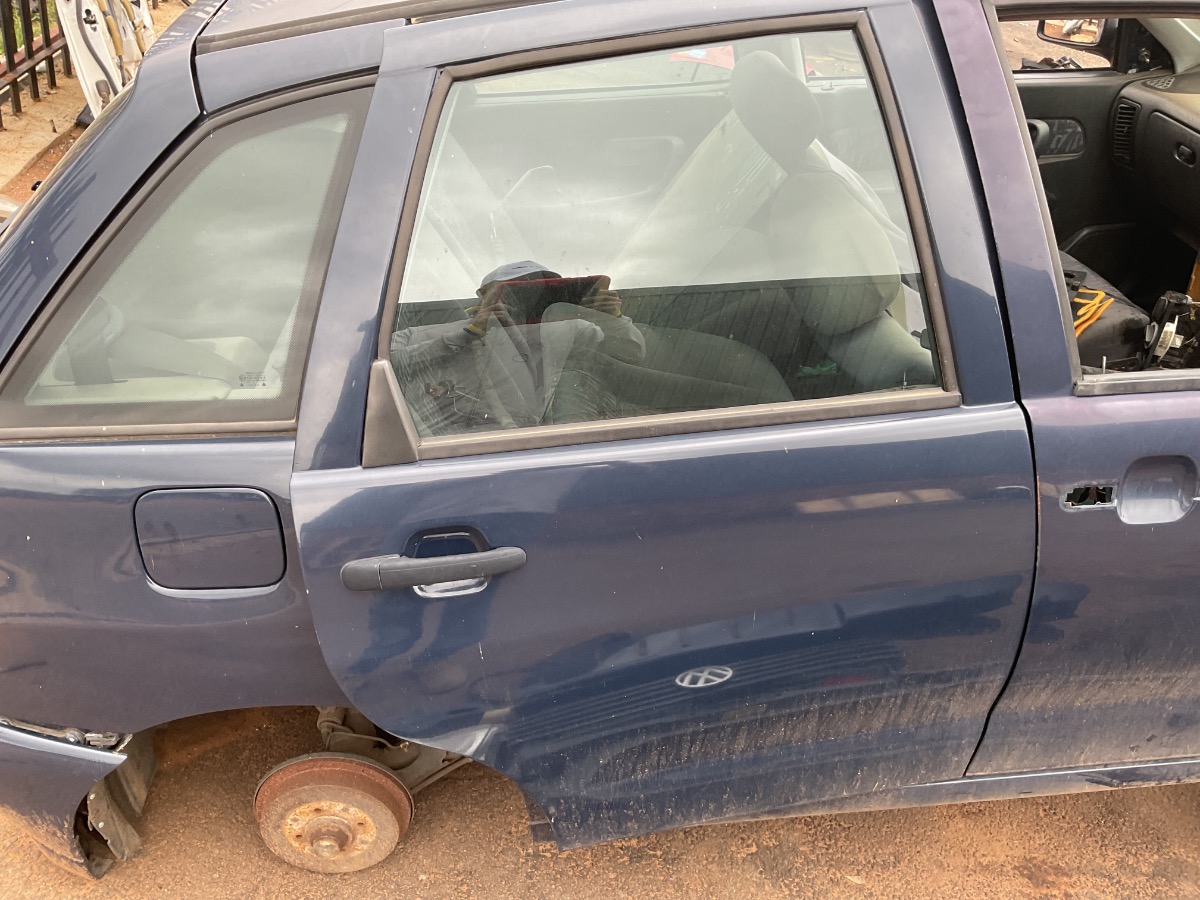 POLO PLAYA REAR RIGHT DOOR SHELL