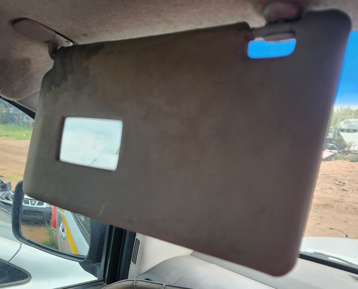 NAVARA LEFT SUNVISOR