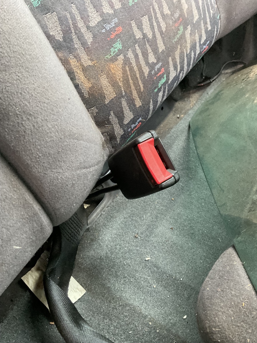 SEAT BELT BUCKEL REAR