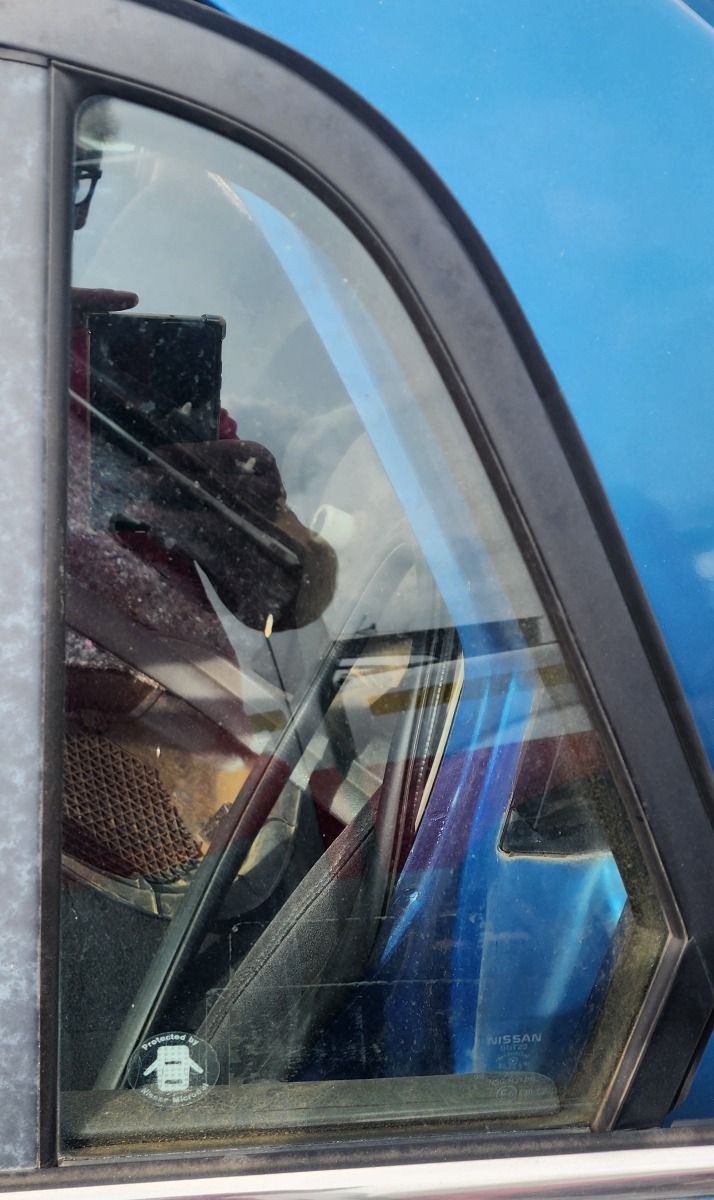 TIIDA LEFT REAR QUARTER VENT