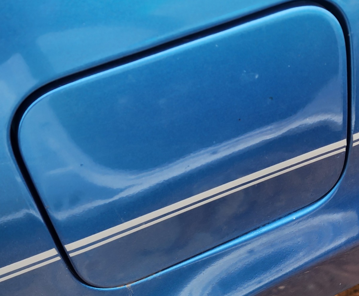 TIIDA FUEL FLAP