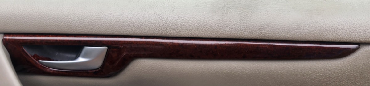 S60 RIGHT DOOR PANEL TRIM FRONT