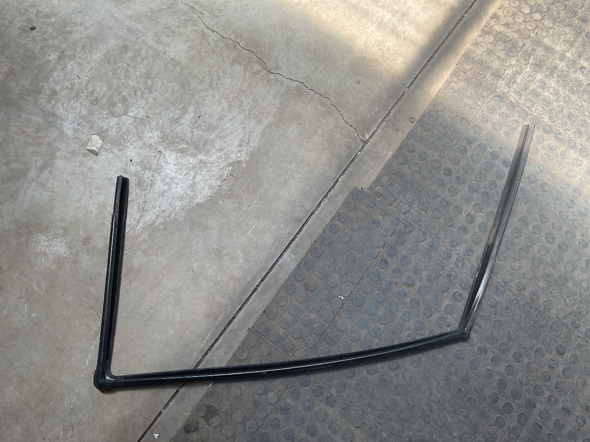 I20 Rear Right Aperture Rubber Seal