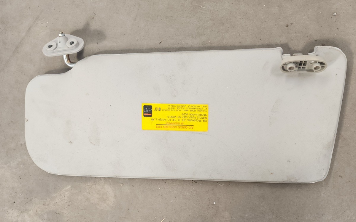 SCORPIO/PICK UP LEFT SUN VISOR