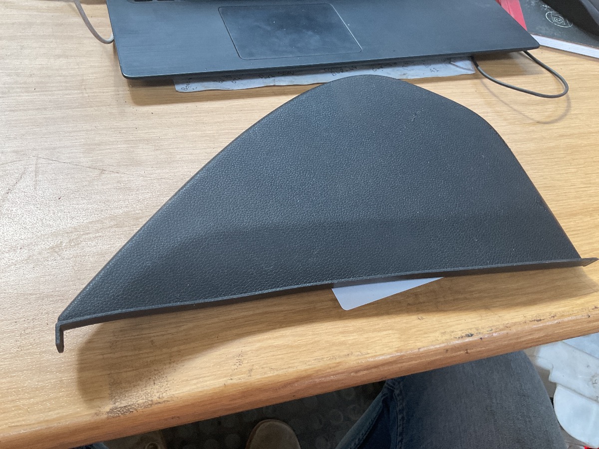 BALLADE DRIVER SIDE CRASH PAD
